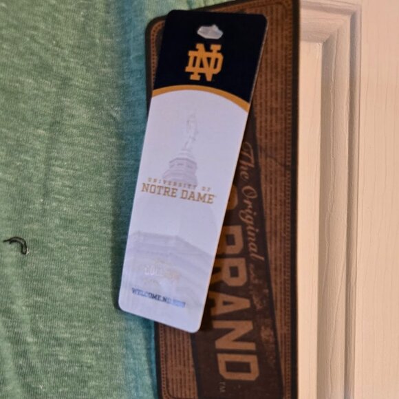 Notre Dame Fighting Irish Sleeveless T-Shirt Tank sz M Green Retro - Picture 3 of 5